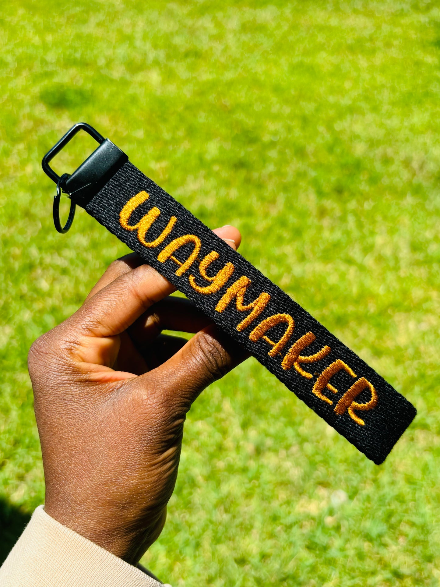 WAYMAKER WRISTLET KEYCHAIN