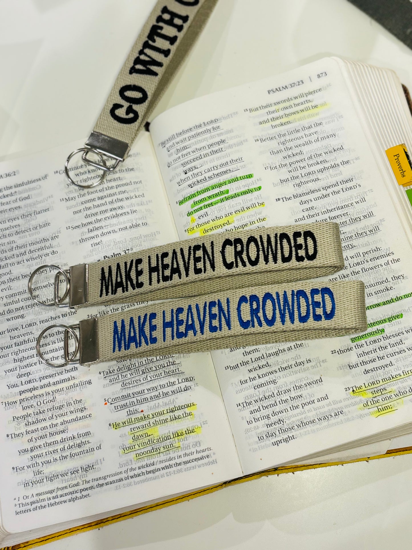 MAKE HEAVEN WRISTLET KEYCHAIN