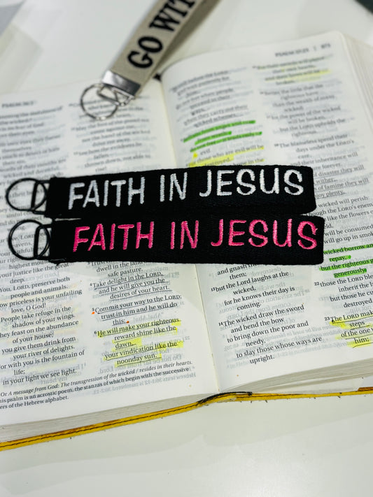 FAITH IN JESUS WRISTLET KEYCHAIN
